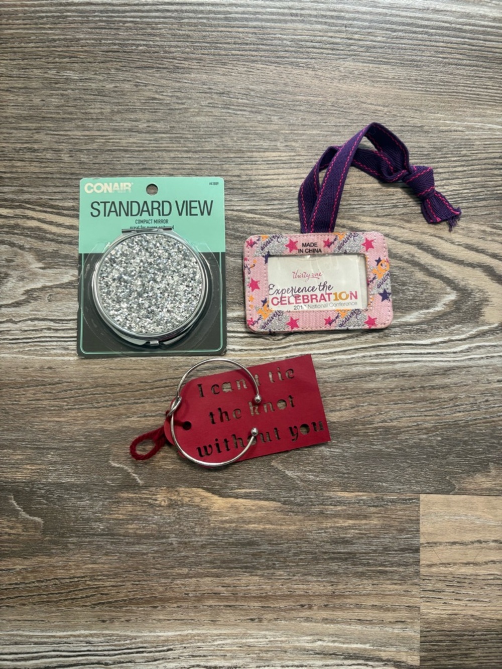 Thirty-one 10th Anniversary Hang Tag, Compact Mirror & Silver Knot Bracelet NWT